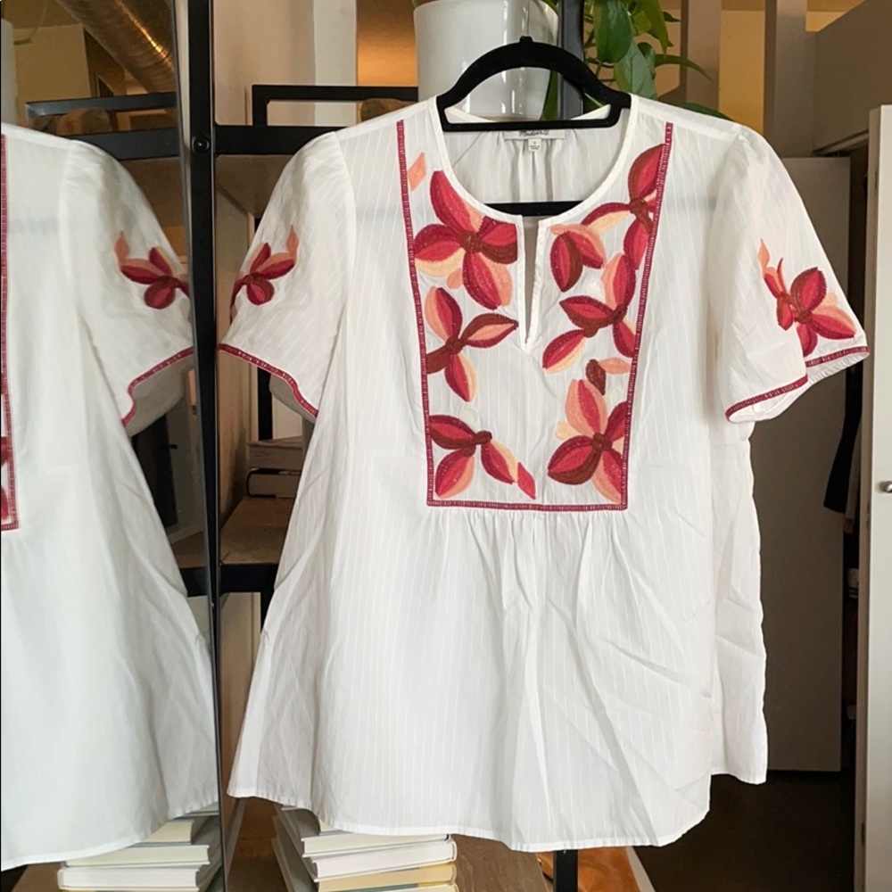 Madewell Embroidered Fable Top 🤍